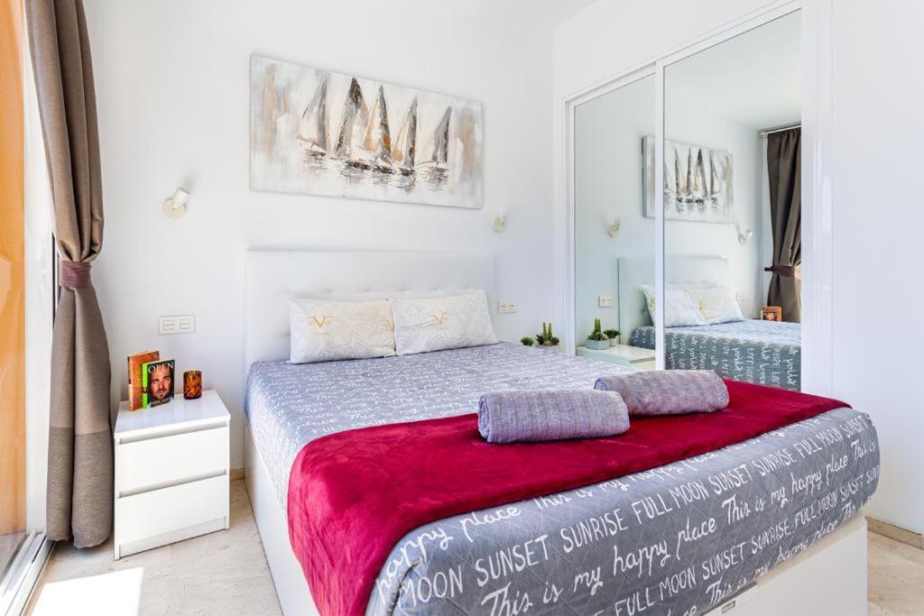 Luxurioesen Apartment Am Meer Golfplatz, Strand Playa Del Cura  Buitenkant foto